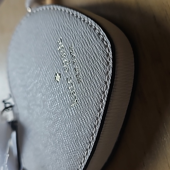 Kate Spade -for Disney Mickey & Minnie Heart-Shaped Coin Purse - Picture 7 of 11